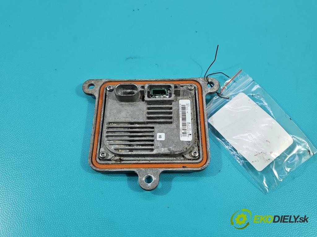 Ford Focus Mk3 2010-2018 1.5 EcoBoost: 150 HP manual 110 kW 1498 cm3 4- střídač: xenon 35XT61-SQ-D3 (Riadiaca jednotka xenónu)