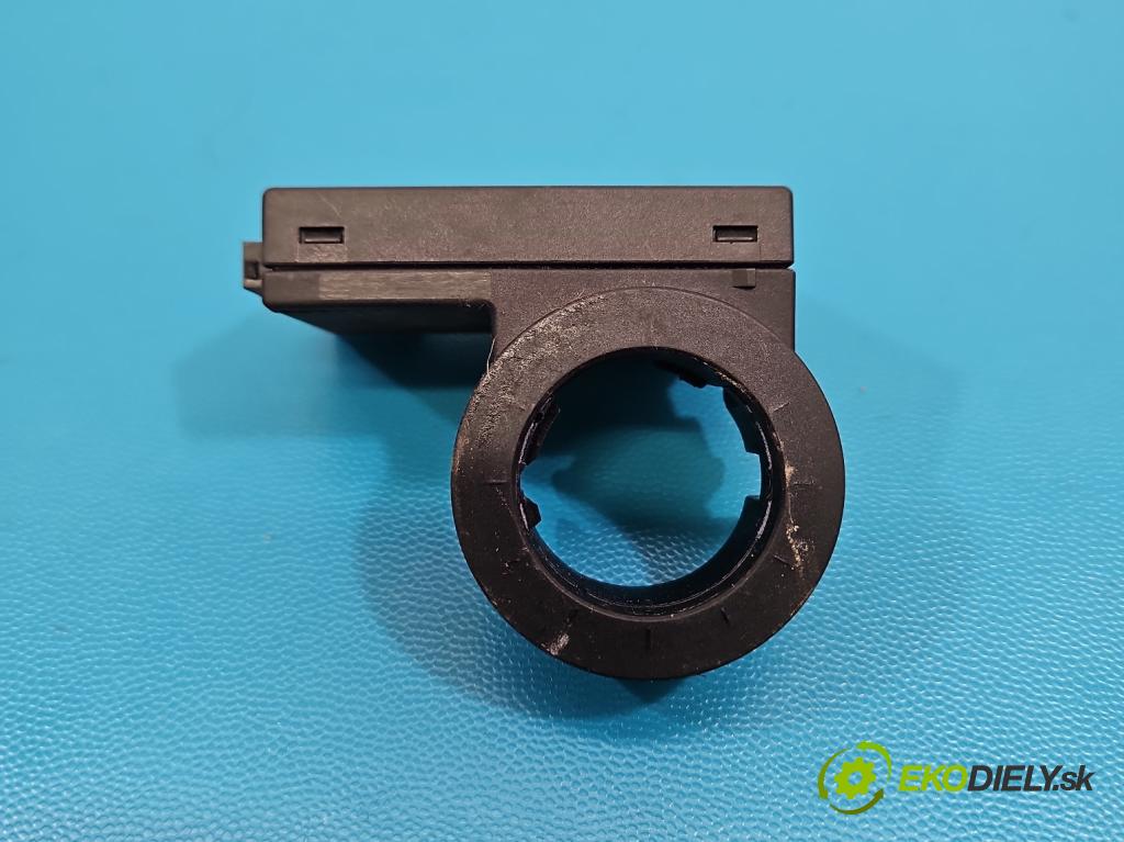 Opel Vectra B 1995-2002 1.6 16V 101 hp manual 74 kW 1598 cm3 5- řídící jednotka motoru 09364599