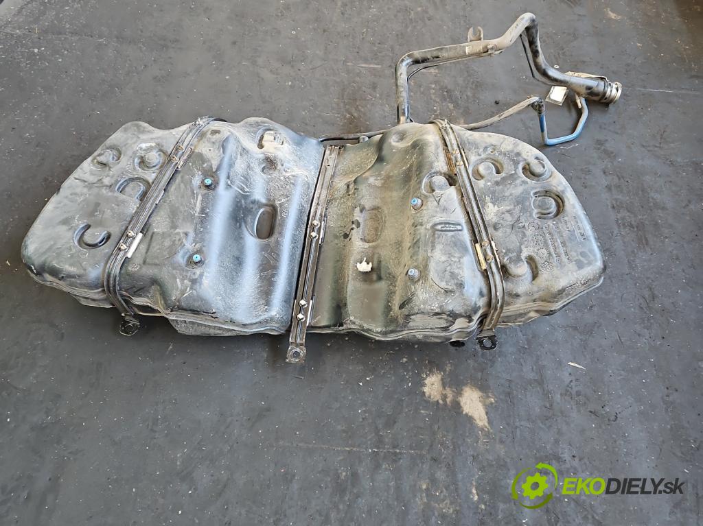 Mercedes S W222 2013-2020 3.0 cdi 656929 340KM: automatic 250 kW 2925 cm3 4- Nádrž: palivo A2220058999 (Palivová nádrž)