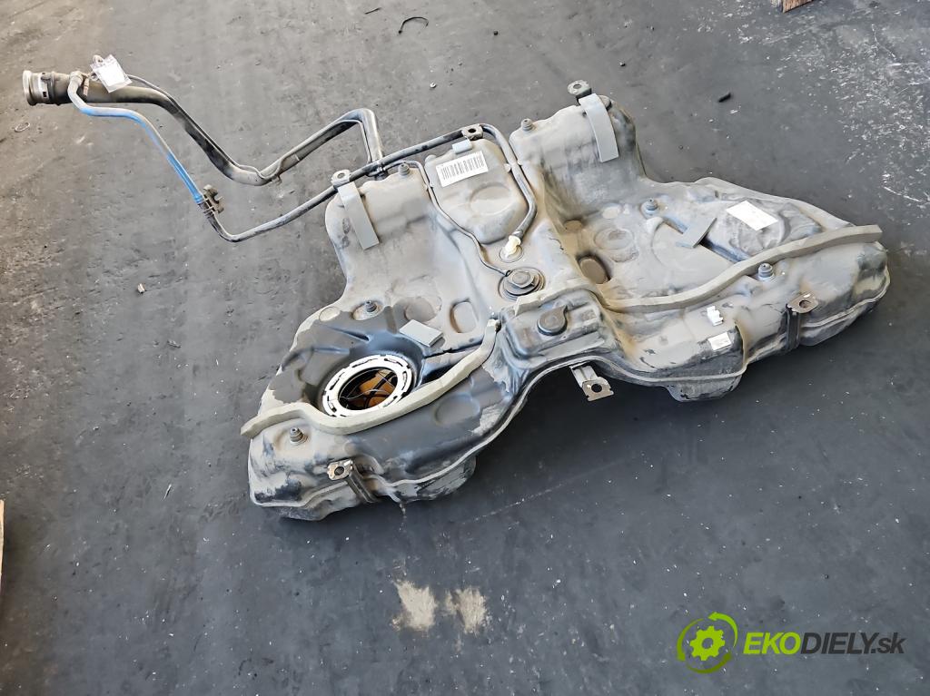 Mercedes S W222 2013-2020 3.0 cdi 656929 340KM: automatic 250 kW 2925 cm3 4- Nádrž: palivo A2220058999 (Palivová nádrž)