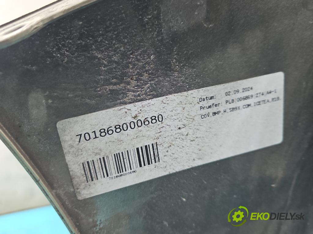 Skoda Superb IV 2023- 2.0 TDI 150 hp automatic 110 kW 1968 cm3 5- nárazník zadní 3P0807421 (Klika dveří ostatní)