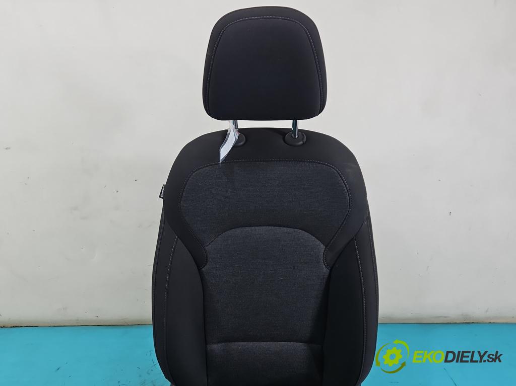 Hyundai I30 III 2016- 1.6 crdi 116 HP manual 85 kW 1598 cm3 5- Sedačka pravý  (Sedadlo)