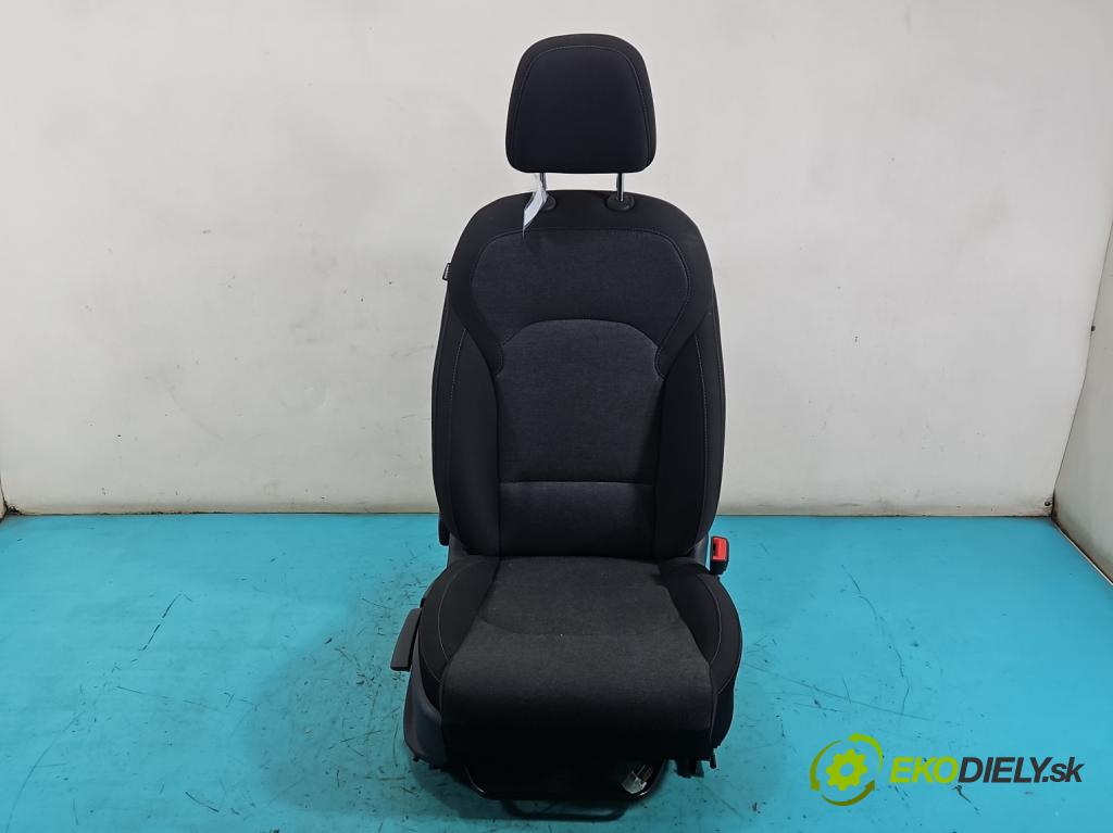 Hyundai I30 III 2016- 1.6 crdi 116 HP manual 85 kW 1598 cm3 5- Sedačka pravý  (Sedadlo)
