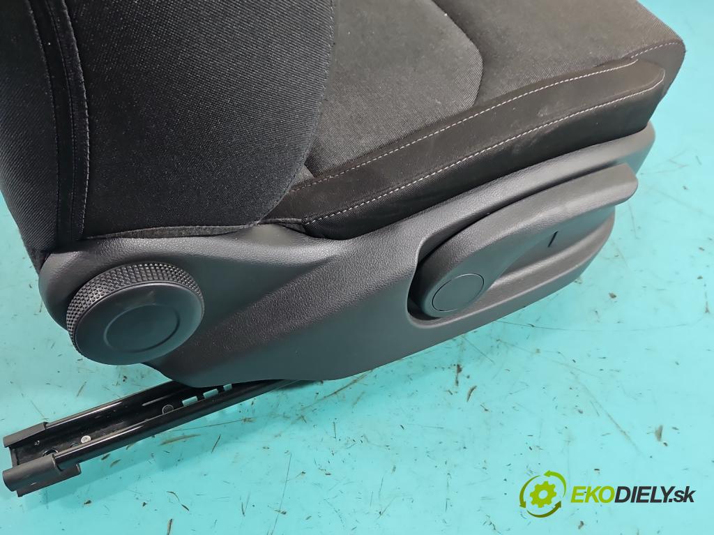 Hyundai I30 III 2016- 1.6 crdi 116 HP manual 85 kW 1598 cm3 5- Sedačka pravý  (Sedadlo)