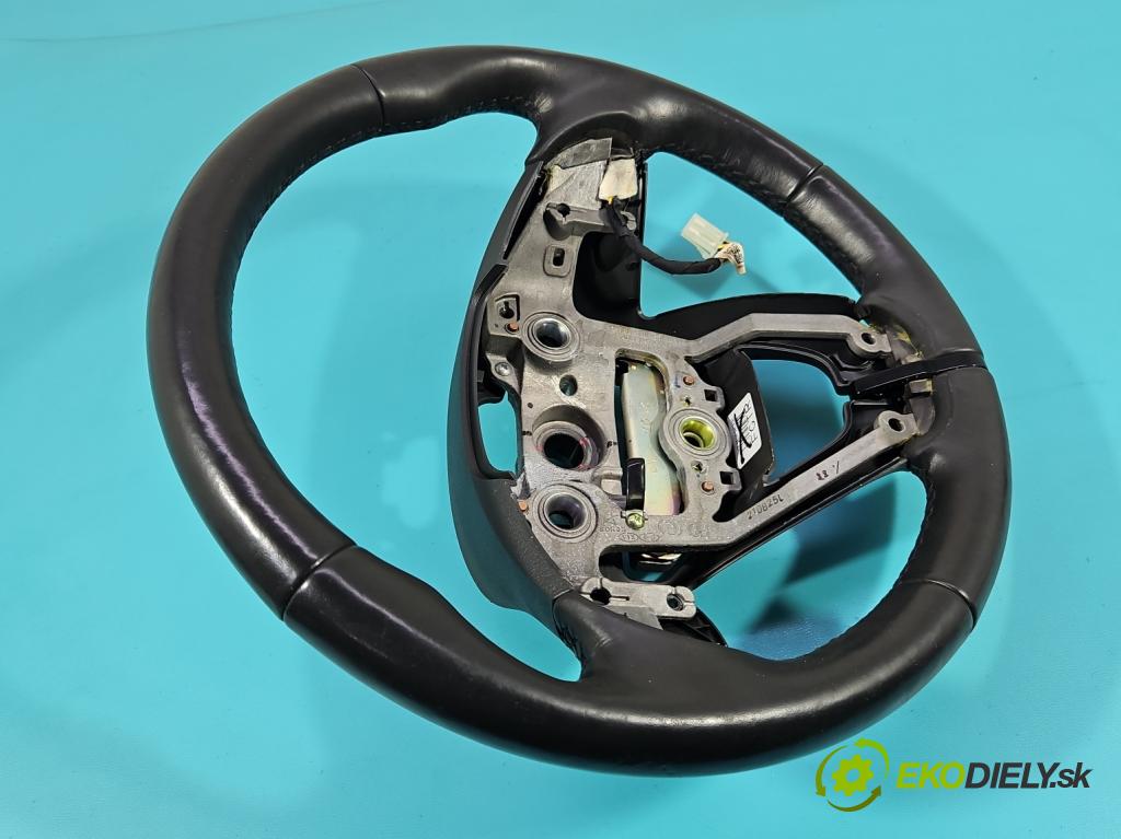 Hyundai I30 III 2016- 1.6 crdi 116 HP manual 85 kW 1598 cm3 5- volant  (Volant)