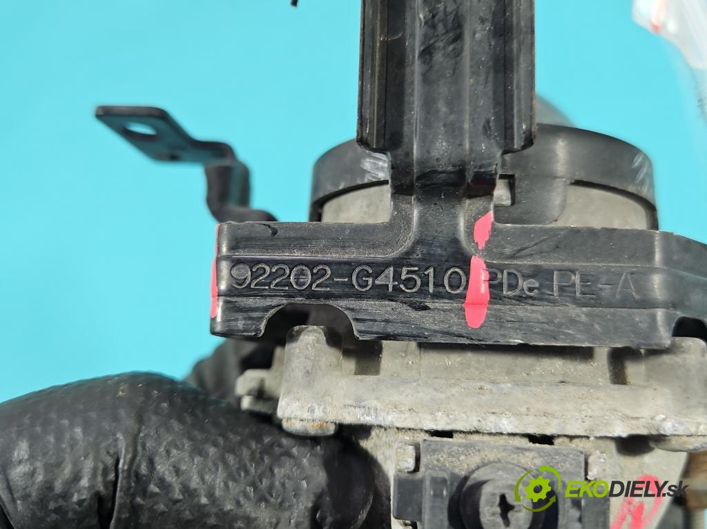 Hyundai I30 III 2016- 1.6 crdi 116 hp manual 85 kW 1598 cm3 5- Halogen pravý 92202-G4510 (Klika dveří ostatní)