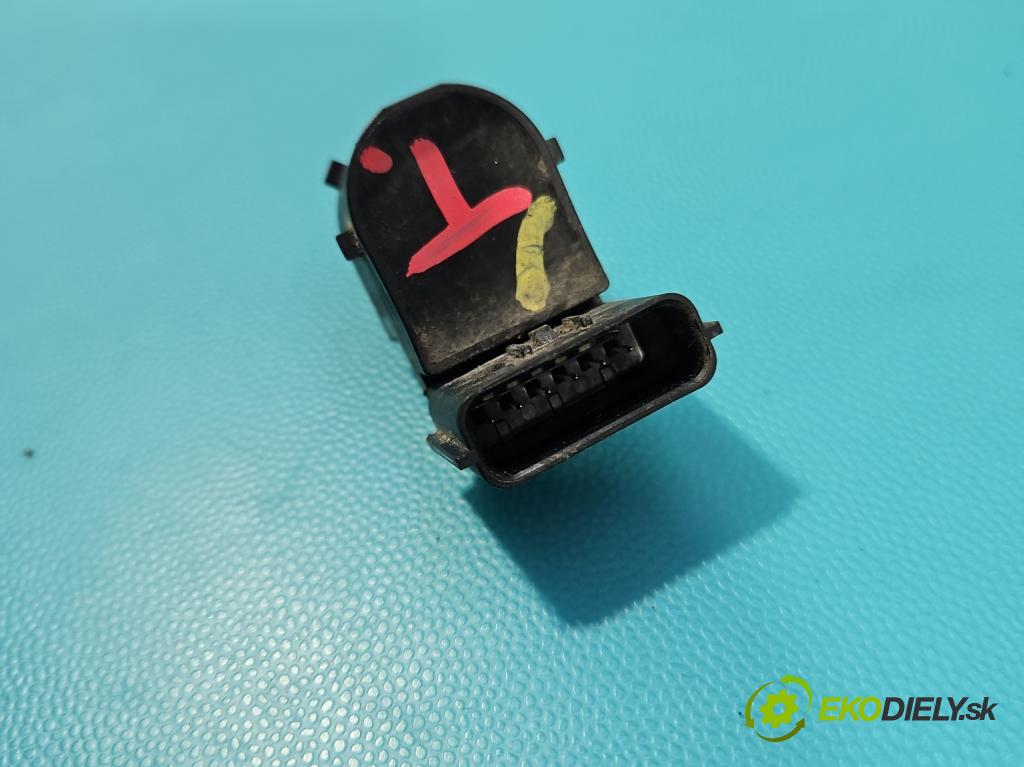 Hyundai I30 III 2016- 1.6 crdi 116 HP manual 85 kW 1598 cm3 5- snímač parkovaní: 95720-D3300CA