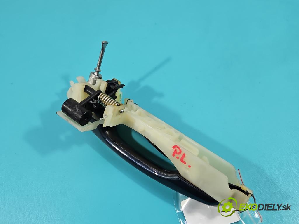 Hyundai I30 III 2016- 1.6 crdi 116 hp manual 85 kW 1598 cm3 5- klika přední levé  (Vnější přední levá klika dveří)