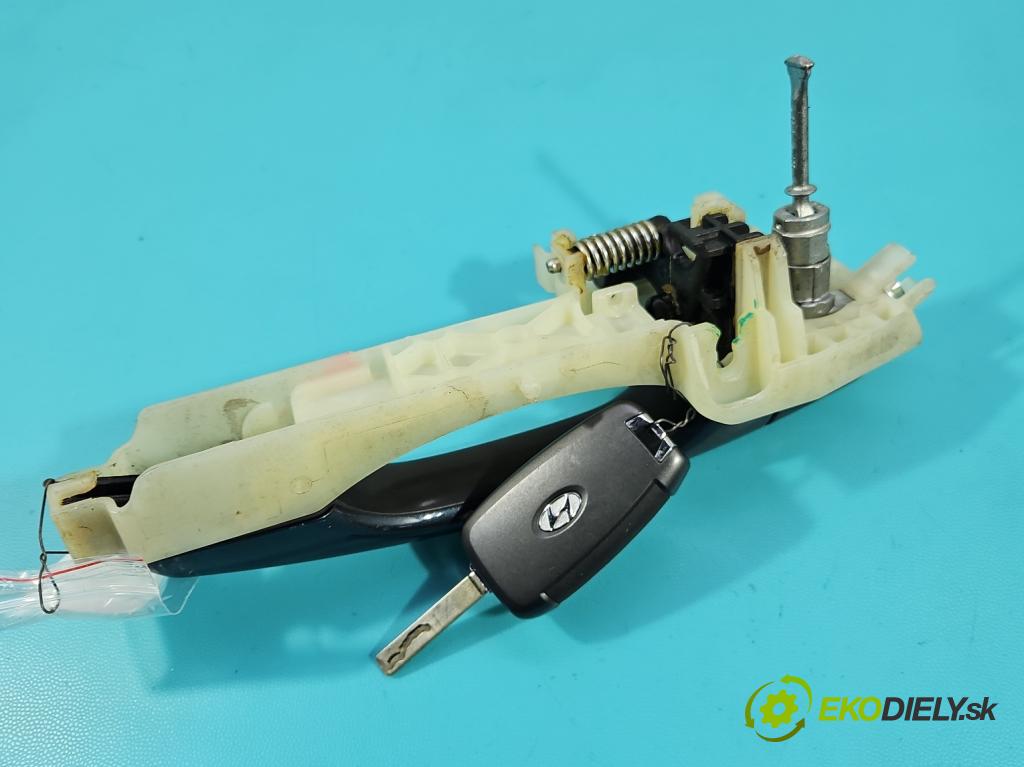 Hyundai I30 III 2016- 1.6 crdi 116 hp manual 85 kW 1598 cm3 5- klika přední levé  (Vnější přední levá klika dveří)