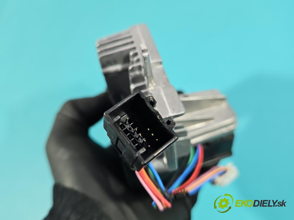 Hyundai I30 III 2016- 1.6 crdi 116 HP manual 85 kW 1598 cm3 5- modul lampy: G492151040