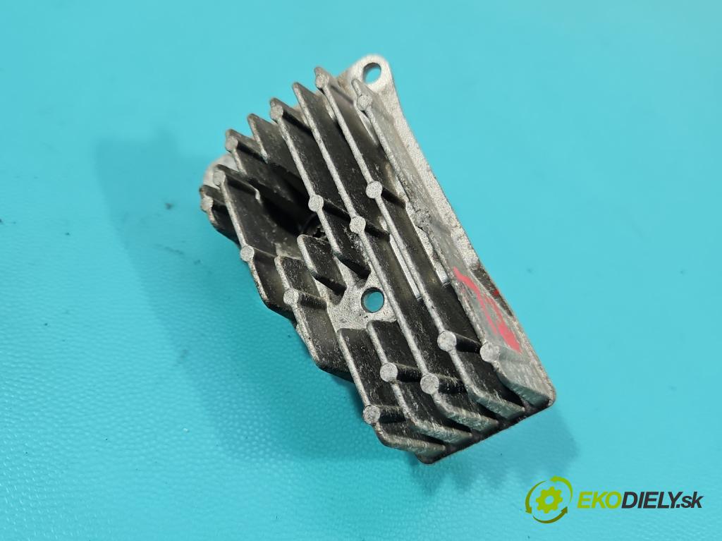 Hyundai I30 III 2016- 1.6 crdi 116 HP manual 85 kW 1598 cm3 5- modul lampy: G492151130