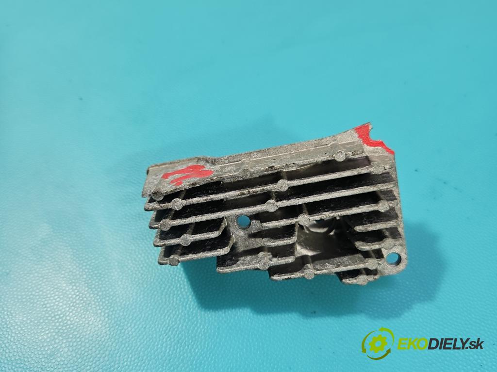 Hyundai I30 III 2016- 1.6 crdi 116 HP manual 85 kW 1598 cm3 5- modul lampy: G492151140