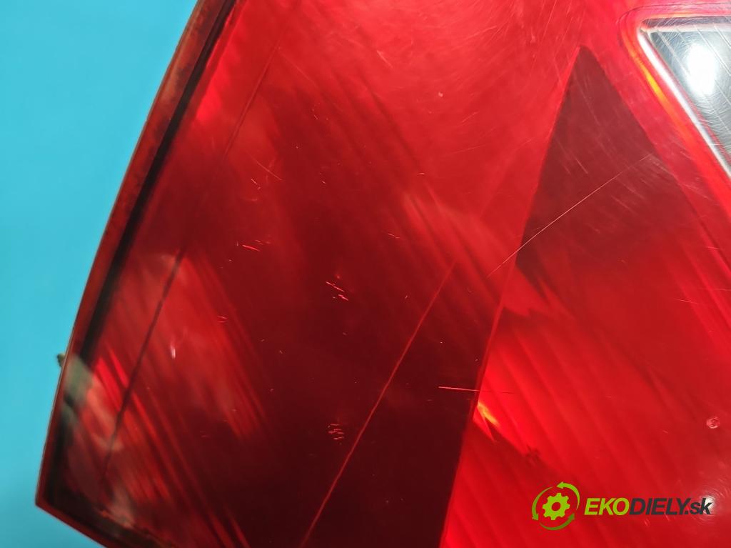 Renault Megane II 2003-2008 1.5 dci 101 HP manual 74 kW 1461 cm3 5- svetlo / reflektor zadné ľavé (Kľučka dverí ostatné)