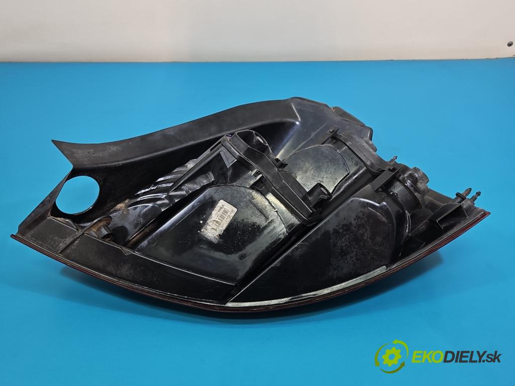 Renault Megane II 2003-2008 1.5 dci 101 HP manual 74 kW 1461 cm3 5- svetlo / reflektor zadné ľavé (Kľučka dverí ostatné)