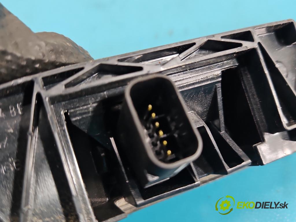 Ford Focus Mk3 2010-2018 1.5 EcoBoost: 150 hp manual 110 kW 1498 cm3 4- klika kufrových dveří zadní F1EB-19B514-BE