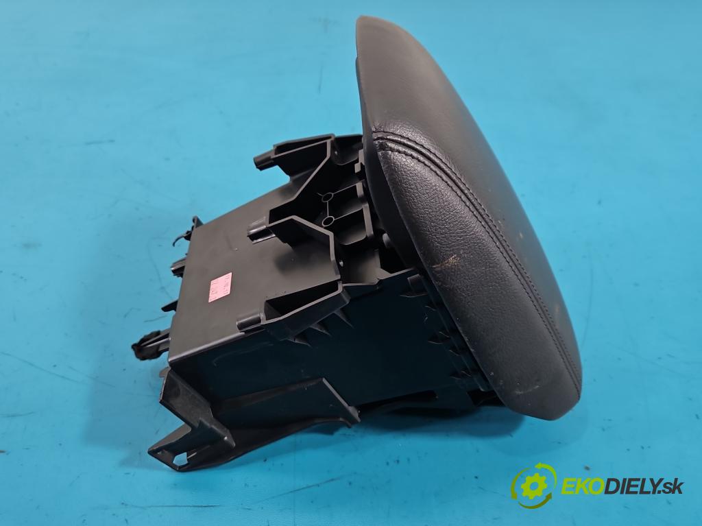 Ford Focus Mk3 2010-2018 1.5 EcoBoost: 150 HP manual 110 kW 1498 cm3 4- operadlo  (Lakťová opierka)