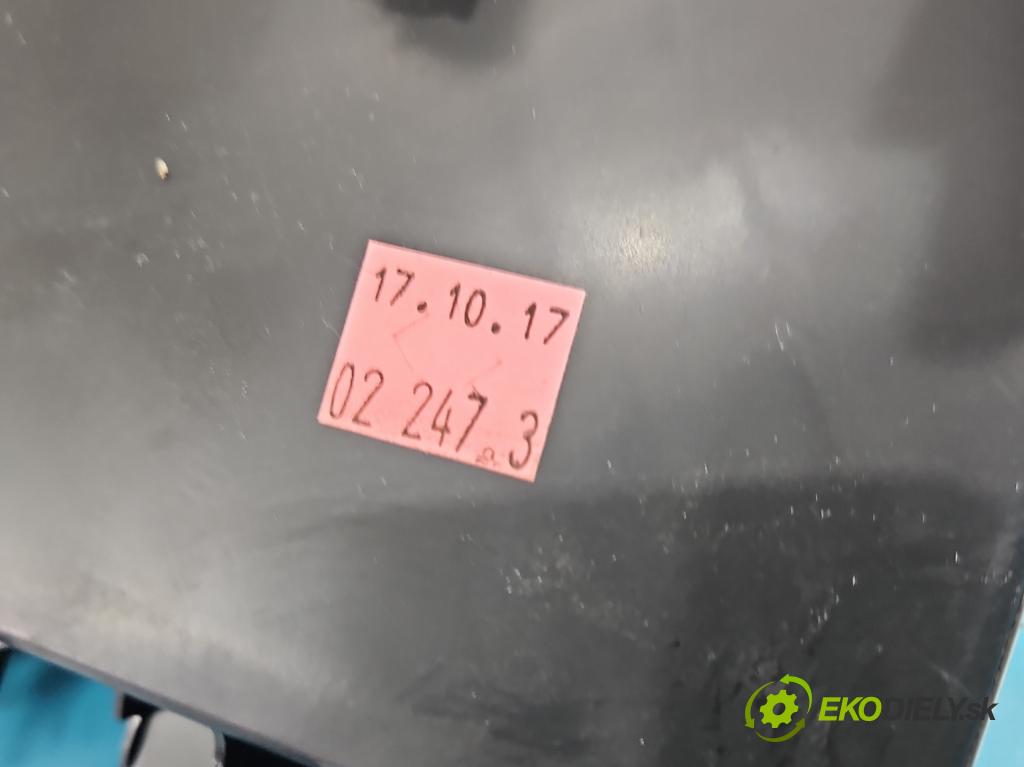 Ford Focus Mk3 2010-2018 1.5 EcoBoost: 150 HP manual 110 kW 1498 cm3 4- operadlo  (Lakťová opierka)