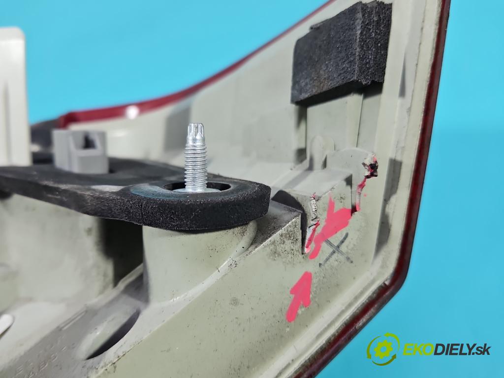 Volvo V70 III 2007-2016 2.0 16V 145 HP manual 107 kW 1999 cm3 5- svetlo / reflektor zadné ľavé 30698983 (Kľučka dverí ostatné)