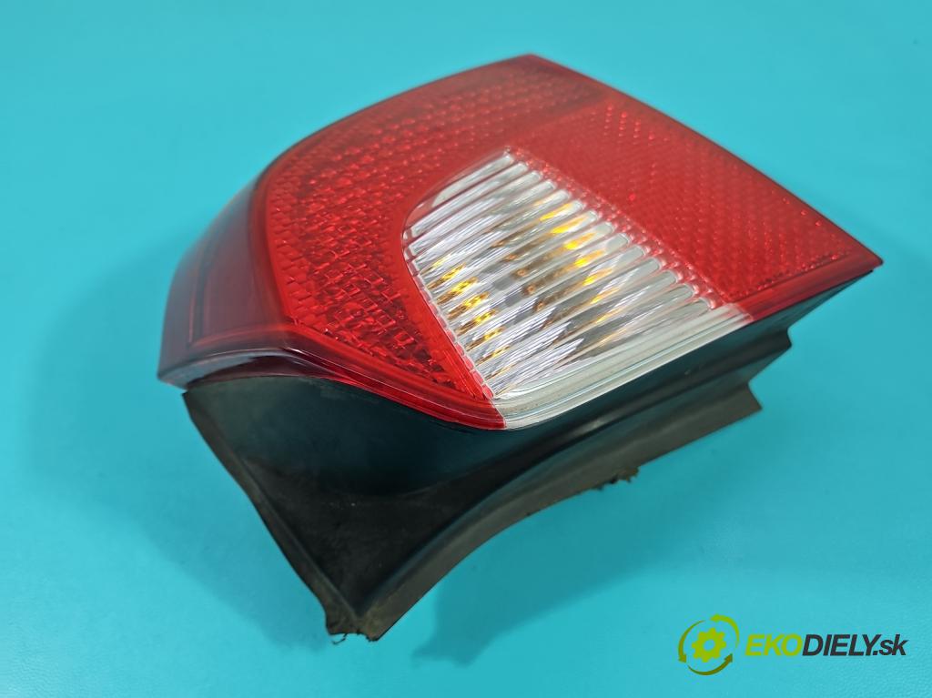 Volvo V70 III 2007-2016 2.0 16V 145 hp manual 107 kW 1999 cm3 5- světlo zadní pravé 30698984 (Klika dveří ostatní)