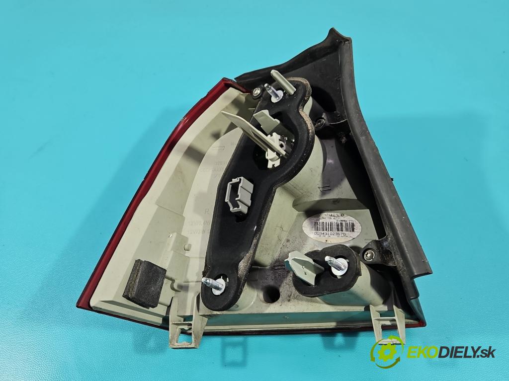 Volvo V70 III 2007-2016 2.0 16V 145 hp manual 107 kW 1999 cm3 5- světlo zadní pravé 30698984 (Klika dveří ostatní)