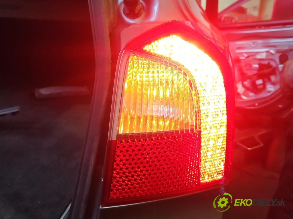 Volvo V70 III 2007-2016 2.0 16V 145 hp manual 107 kW 1999 cm3 5- světlo zadní pravé 30698984 (Klika dveří ostatní)