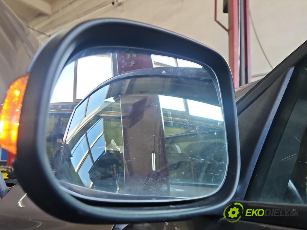 Volvo V70 III 2007-2016 2.0 16V 145 hp manual 107 kW 1999 cm3 5- zpětné zrcátko levé  (Klika dveří ostatní)