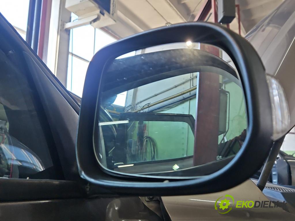 Volvo V70 III 2007-2016 2.0 16V 145 HP manual 107 kW 1999 cm3 5- zrkadlo pravé  (Kľučka dverí ostatné)