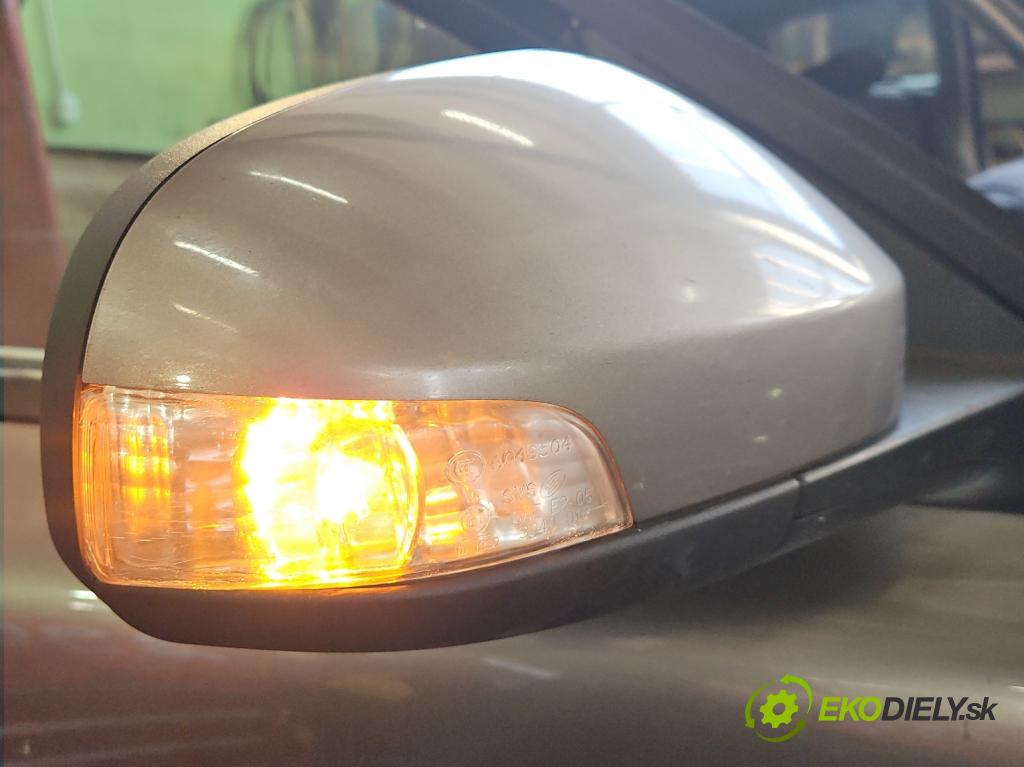 Volvo V70 III 2007-2016 2.0 16V 145 HP manual 107 kW 1999 cm3 5- zrkadlo pravé  (Kľučka dverí ostatné)