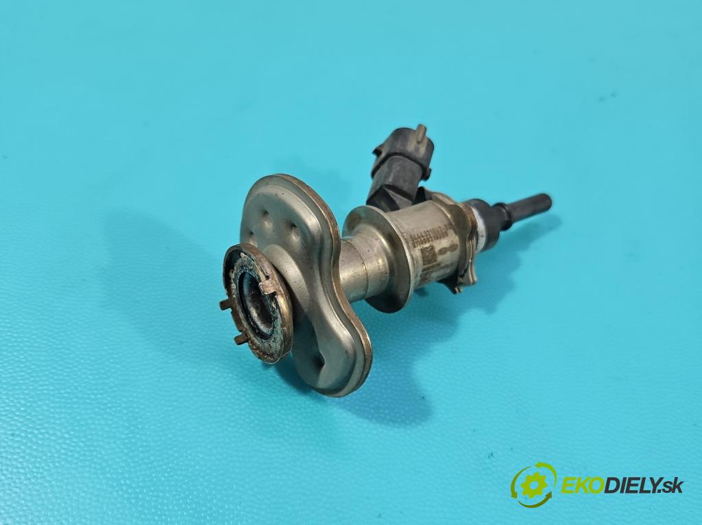 Hyundai I30 III 2016- 1.6 crdi 116 HP manual 85 kW 1598 cm3 5- vstrek 29630-2U000 (Vstrekovač paliva)