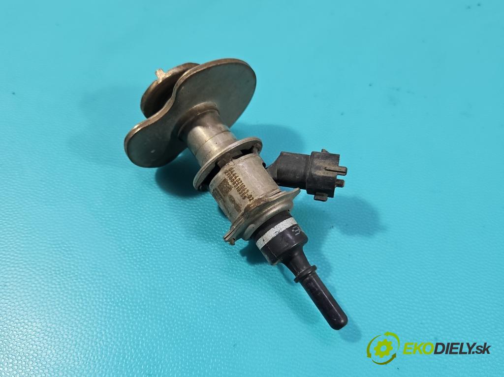 Hyundai I30 III 2016- 1.6 crdi 116 HP manual 85 kW 1598 cm3 5- vstrek 29630-2U000 (Vstrekovač paliva)