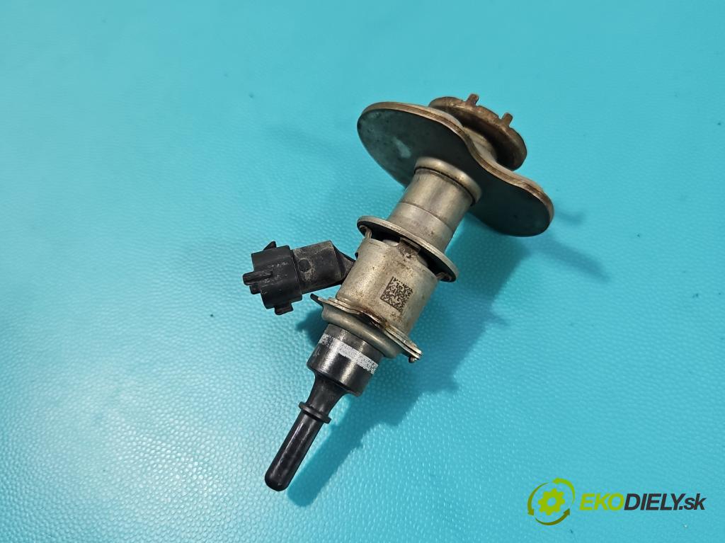 Hyundai I30 III 2016- 1.6 crdi 116 HP manual 85 kW 1598 cm3 5- vstrek 29630-2U000 (Vstrekovač paliva)