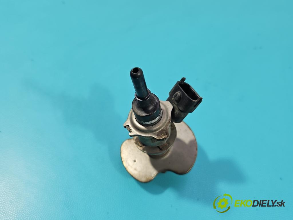 Hyundai I30 III 2016- 1.6 crdi 116 HP manual 85 kW 1598 cm3 5- vstrek 29630-2U000 (Vstrekovač paliva)