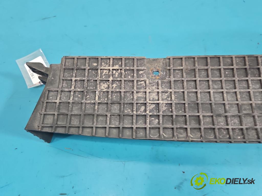 Hyundai I30 III 2016- 1.6 crdi 116 hp manual 85 kW 1598 cm3 5- kryt plastová 28272-2U030