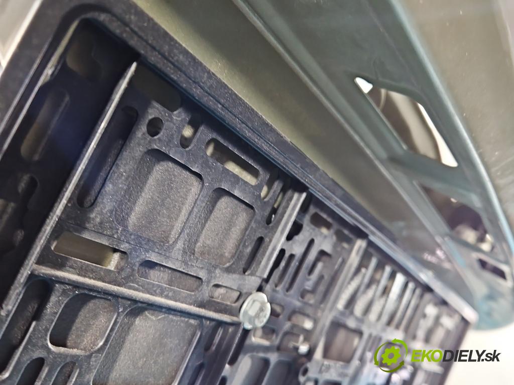 Skoda Superb IV 2023- 2.0 TDI 150 hp automatic 110 kW 1968 cm3 5- zadní kufrové dveře  (Zadní kapota (kufr))