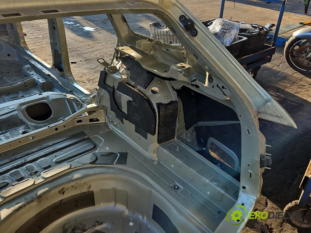 Skoda Superb IV 2023- 2.0 TDI 150 HP automatic 110 kW 1968 cm3 5- blatník zadné pravý