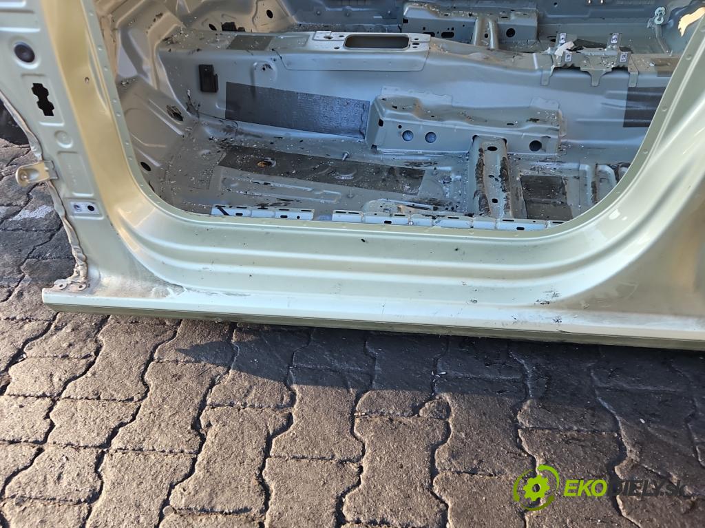 Skoda Superb IV 2023- 2.0 TDI 150 hp automatic 110 kW 1968 cm3 5- práh levý  (Karoserie ostatní)