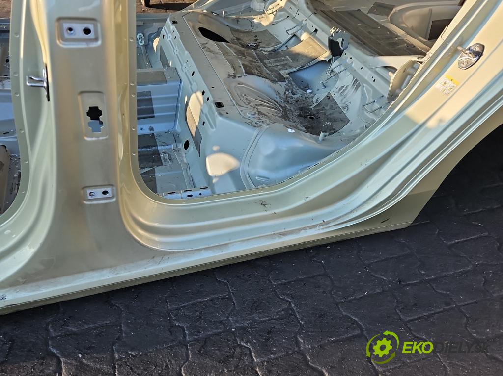 Skoda Superb IV 2023- 2.0 TDI 150 hp automatic 110 kW 1968 cm3 5- práh levý  (Karoserie ostatní)