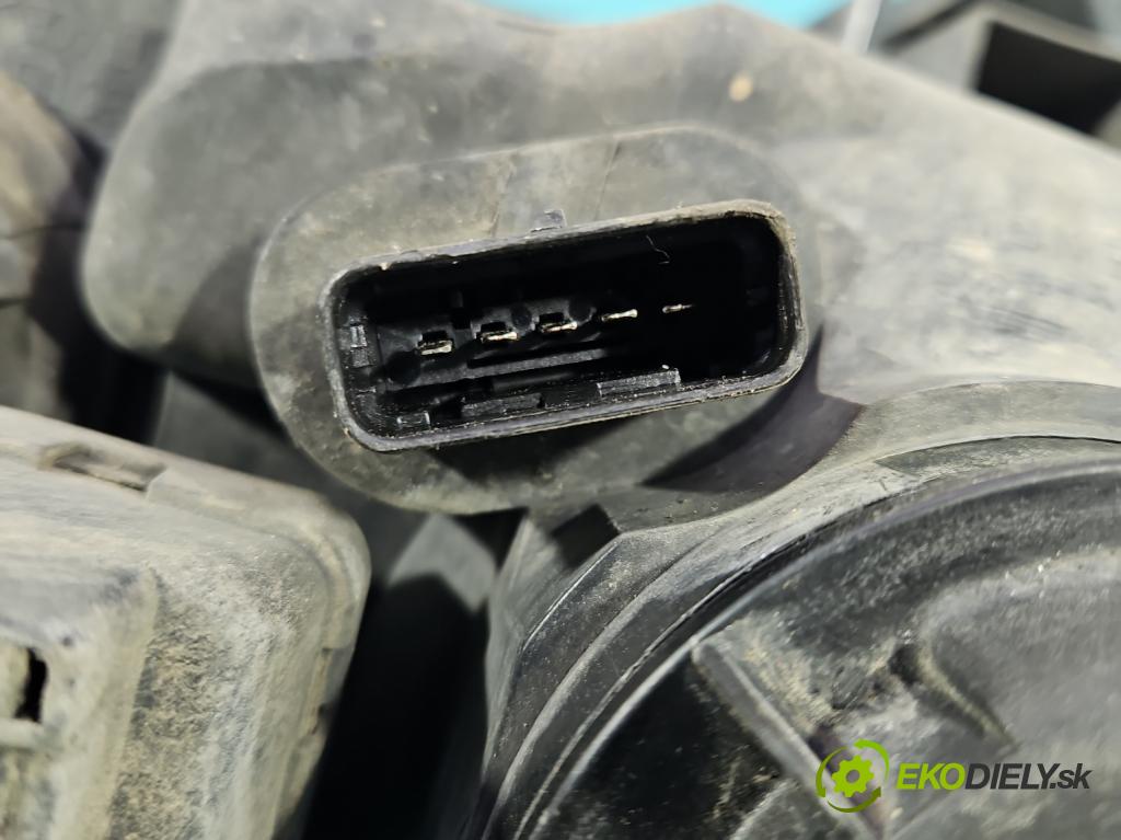 Renault Megane II 2003-2008 1.5 dci 101 HP manual 74 kW 1461 cm3 5- Reflektor: ľavý 7701064018 (Kľučka dverí ostatné)
