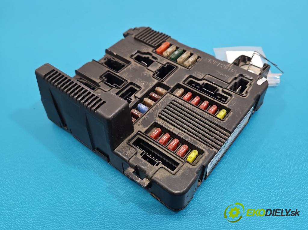 Renault Megane II 2003-2008 1.5 dci 101 hp manual 74 kW 1461 cm3 5- řídící jednotka 8200306033B