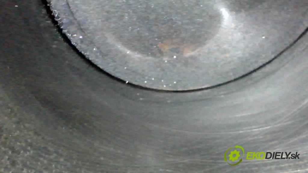 Peugeot 207 1.4 8V 73 hp manual 54 kW 1360 cm3 5- motor benzín KFV