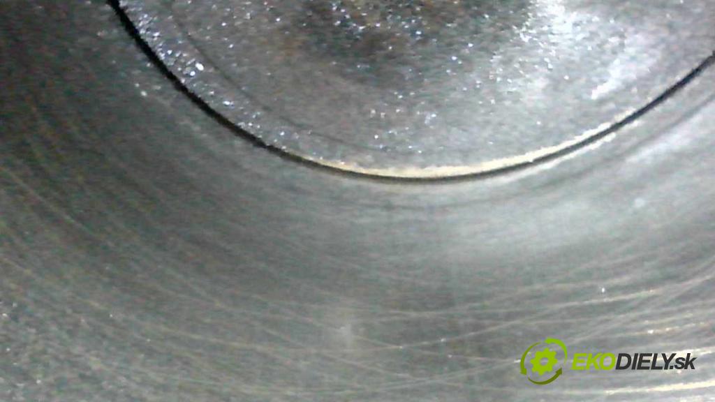 Peugeot 207 1.4 8V 73 hp manual 54 kW 1360 cm3 5- motor benzín KFV