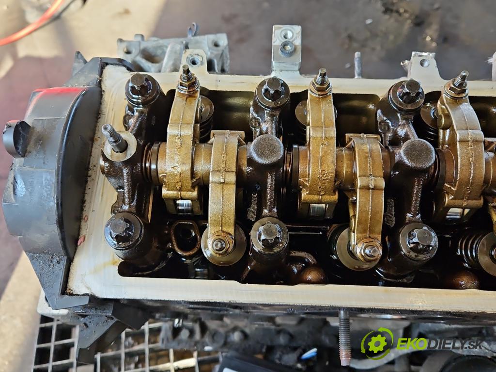 Peugeot 207 1.4 8V 73 HP manual 54 kW 1360 cm3 5- motor benzín: KFV