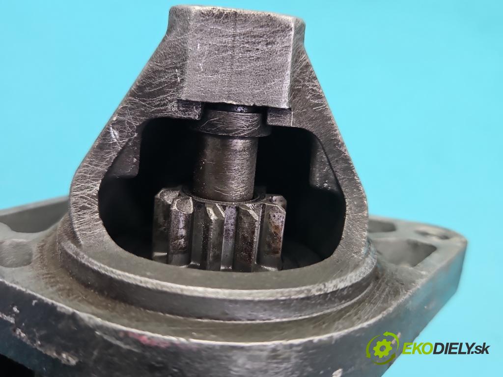 Fiat Punto Grande 1.4 8V 77 HP manual 57 kW 1368 cm3 5- štartér  (Štartér)