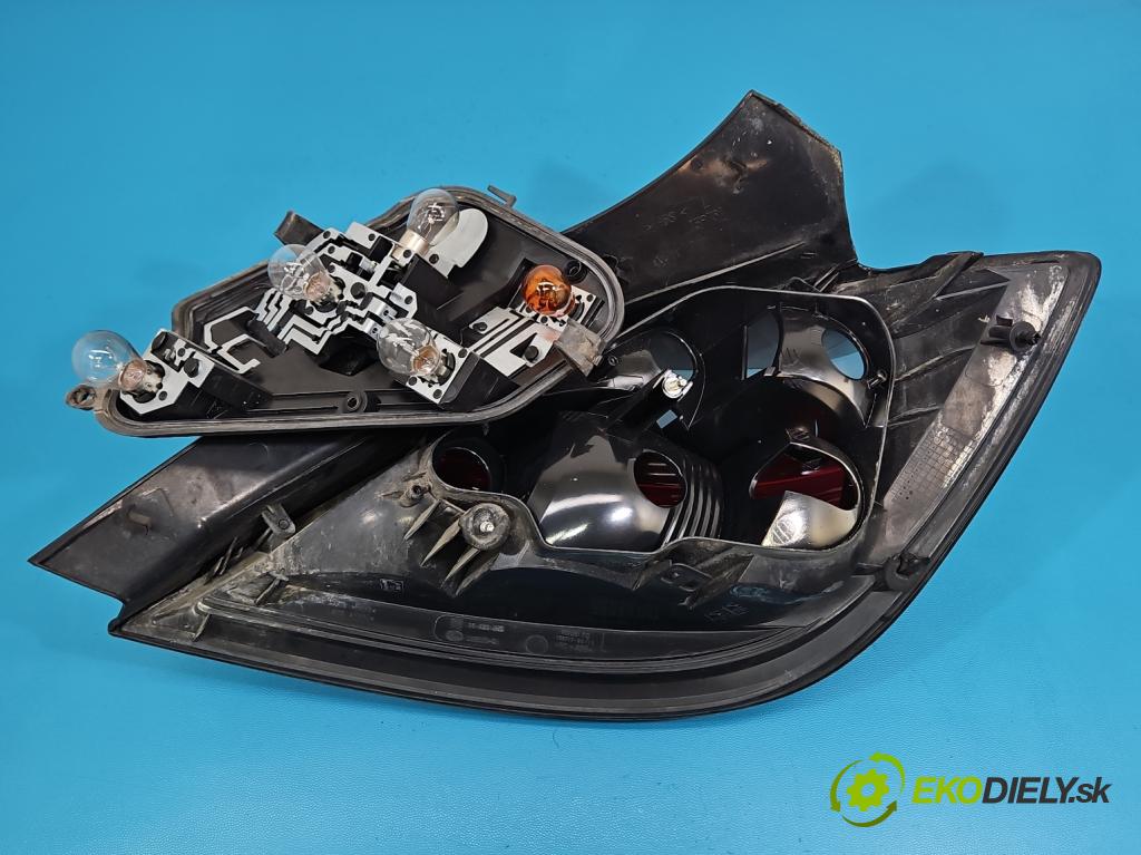 Opel Astra III 2004-2014 1.7 cdti 80 HP manual 59 kW 1686 cm3 5- svetlo / reflektor zadné ľavé  (Kľučka dverí ostatné)