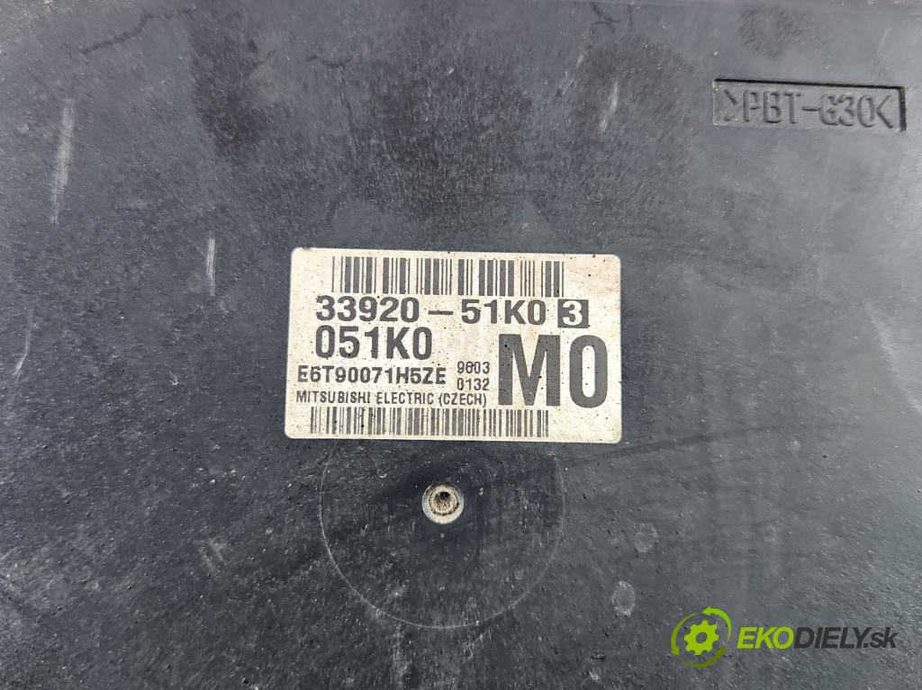 Opel Agila B 2008-2014 1.0 12V 65 hp manual 48 kW 996 cm3 5- řídící jednotka motoru 33920-51K03