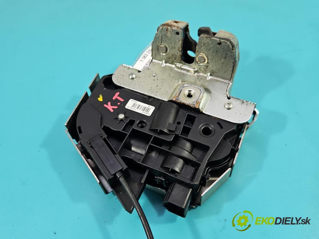 Volvo V70 III 2007-2016 2.0 16V 145 HP manual 107 kW 1999 cm3 5- zámok kufrové dvere zadné 31253447