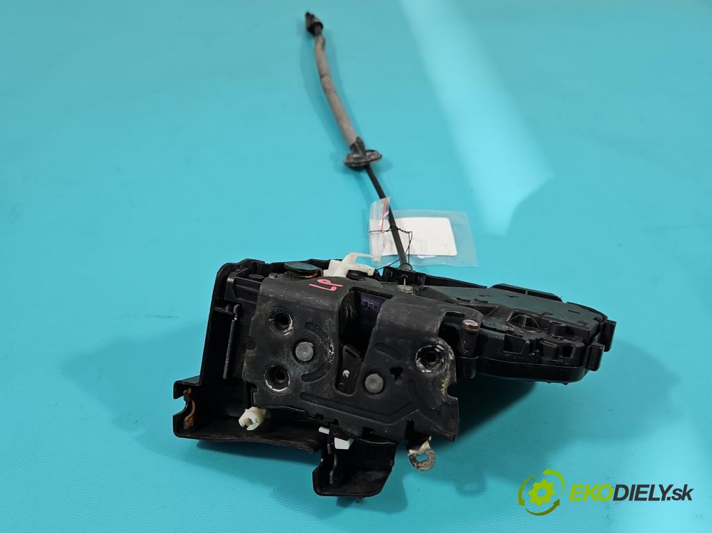 Volvo V70 III 2007-2016 2.0 16V 145 hp manual 107 kW 1999 cm3 5- zámek přední levý 31253673