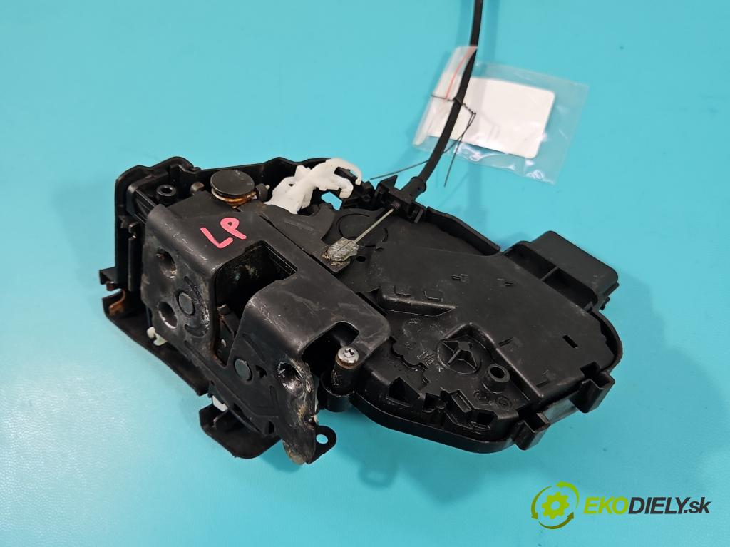 Volvo V70 III 2007-2016 2.0 16V 145 hp manual 107 kW 1999 cm3 5- zámek přední levý 31253673