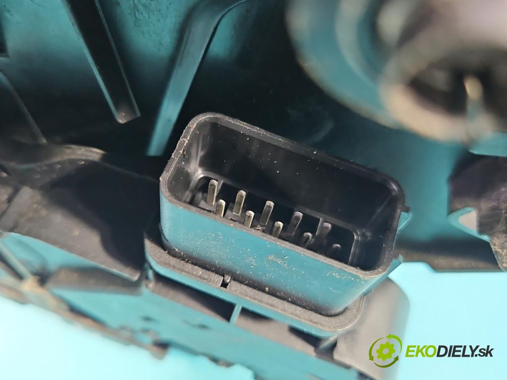 Volvo V70 III 2007-2016 2.0 16V 145 HP manual 107 kW 1999 cm3 5- zámok zadné ľavý 31253667