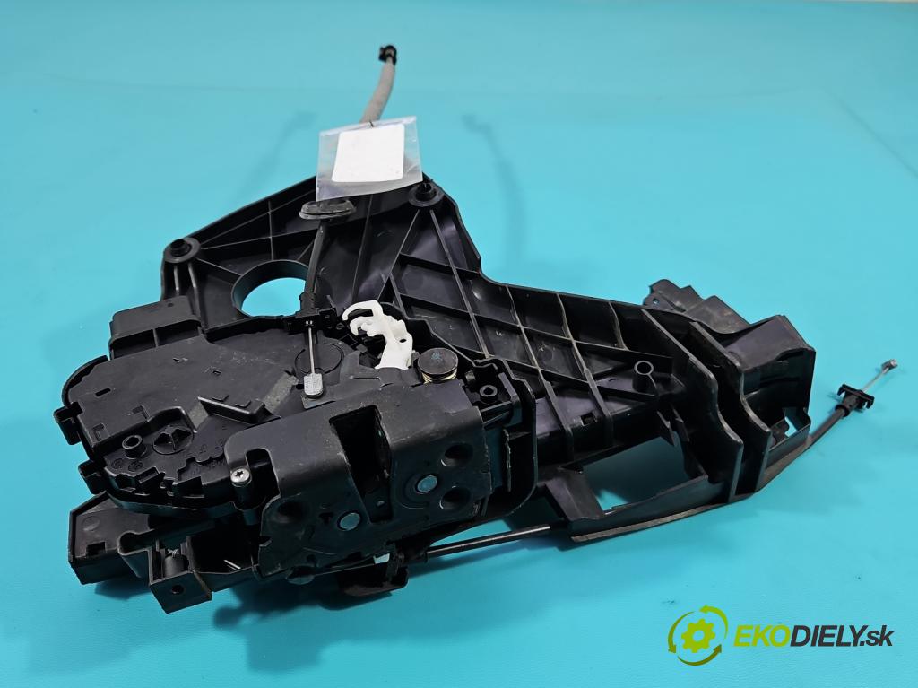 Volvo V70 III 2007-2016 2.0 16V 145 HP manual 107 kW 1999 cm3 5- zámok predné pravý 31253674